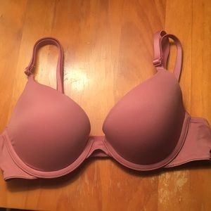 PINK VICTORIA SECRET PUSH UP BRA 32A